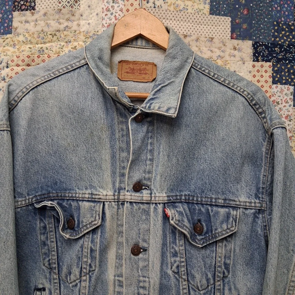 Vintage 1987 Levis Denim Trucker Jacket Size Medium 70507 0214 Light Acid‎ Wash